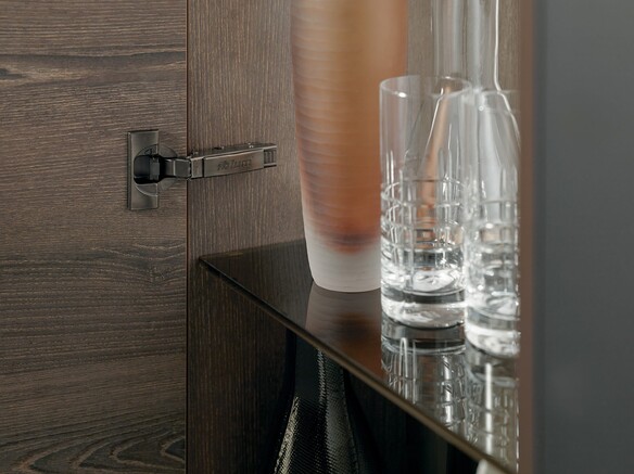 BẢN LỀ BLUM CÓ GÌ ĐẶC BIỆT? 1 KHÁM PHÁ 3 LOẠI BẢN LỀ BLUM CÓ GÌ ĐẶC BIỆT?