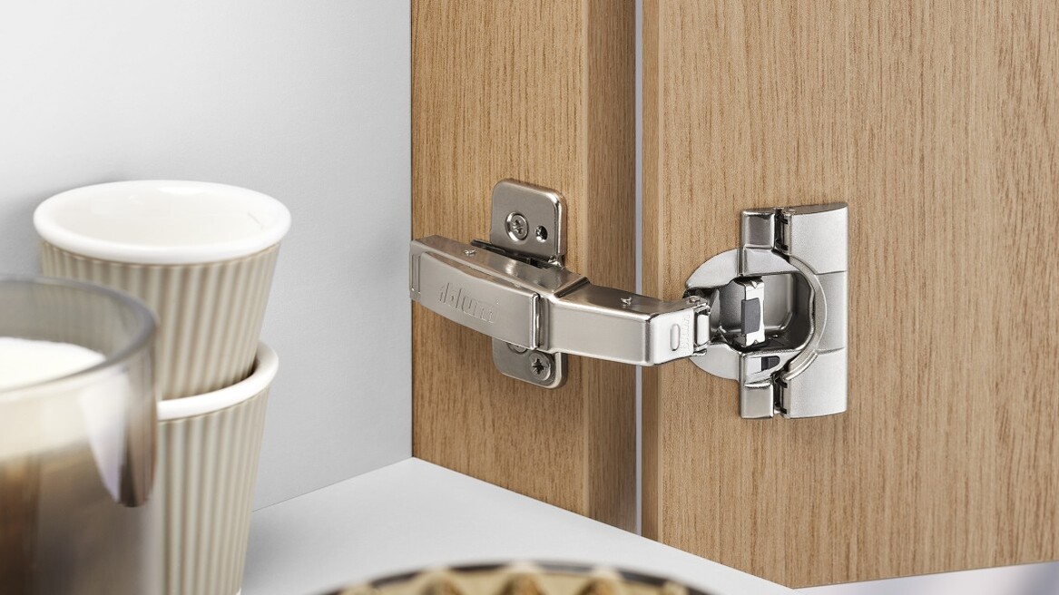 Khám Phá Top 7 Loại Bản Lề Blum Giảm Chấn Cho Cánh Tủ Vận Hành Êm Ái 4 Khám Phá Top 7 Loại Bản Lề Blum Giảm Chấn Cho Cánh Tủ Vận Hành Êm Ái