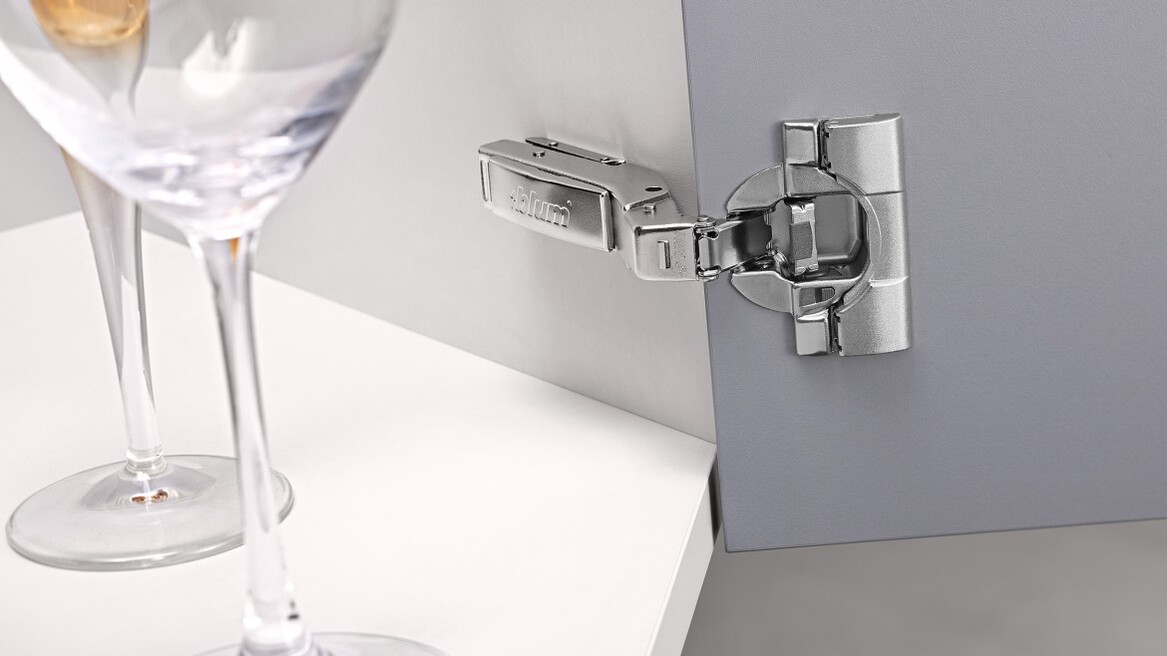 BẢN LỀ BLUM CÓ TỐT KHÔNG? 2 ban le blum 5