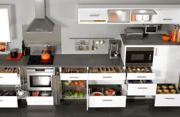 Nhà bếp nhỏ nên dùng phụ kiện gì 1 Accessories Banner 800x521 1